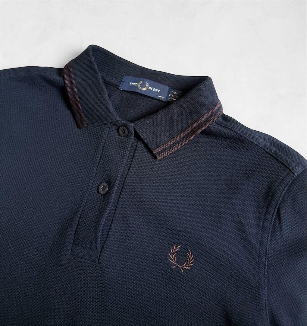 極美品　FRED PERRY 現行モデル　長袖ポロシャツ　ネイビー