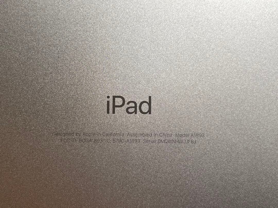 Apple iPad 第6世代 WiFiモデル 動作良好