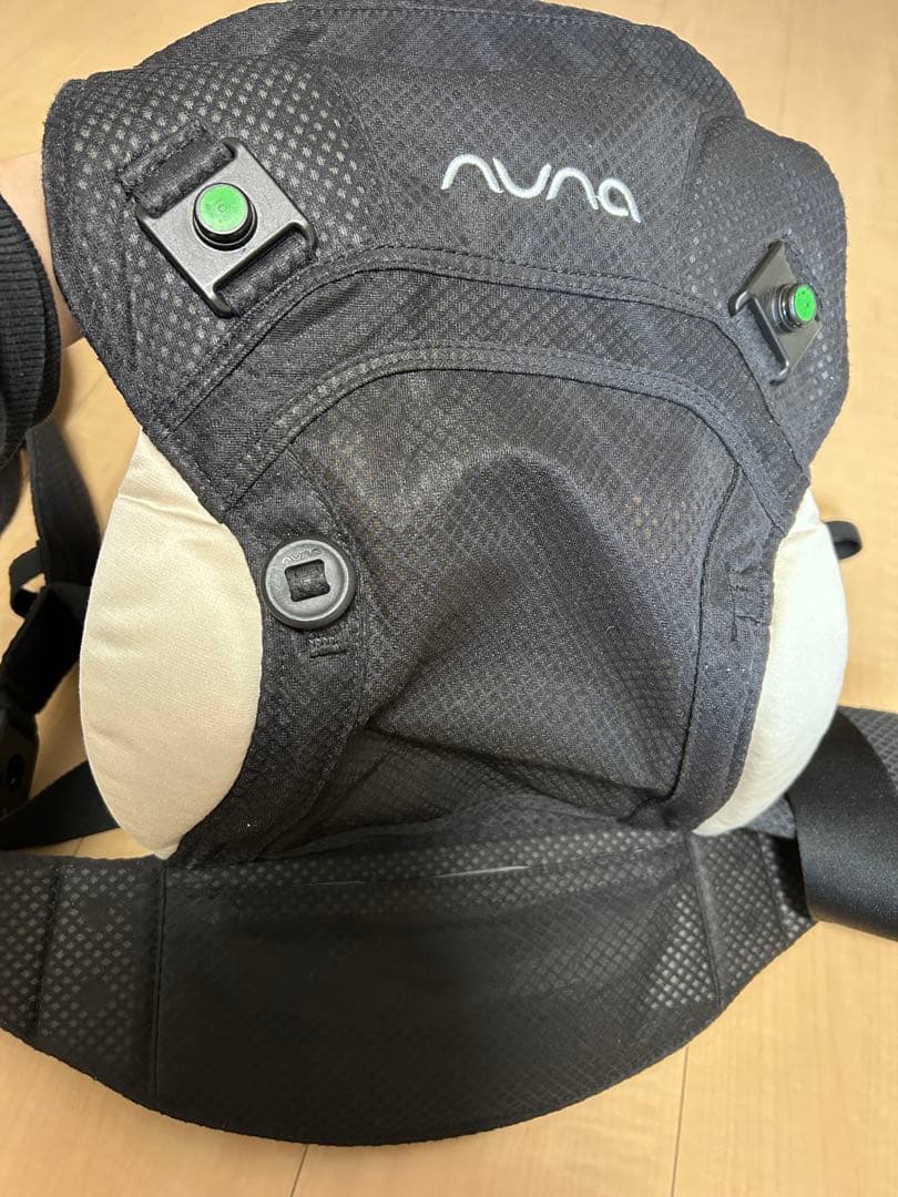 nuna 抱っこ紐 カドルクリック ブラック