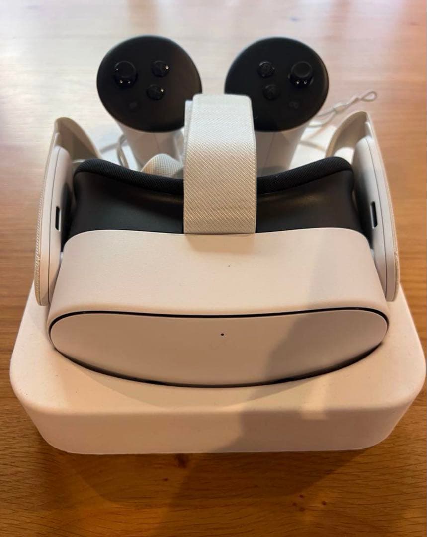 VRヘッドセット　 Quest 3S 128GB