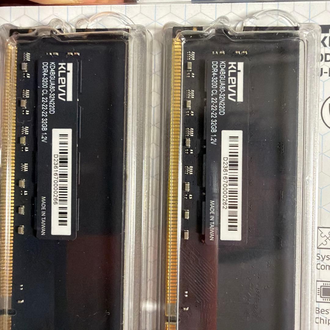 KLEVV DDR4 3200 128GB (32GB x 4) メモリー