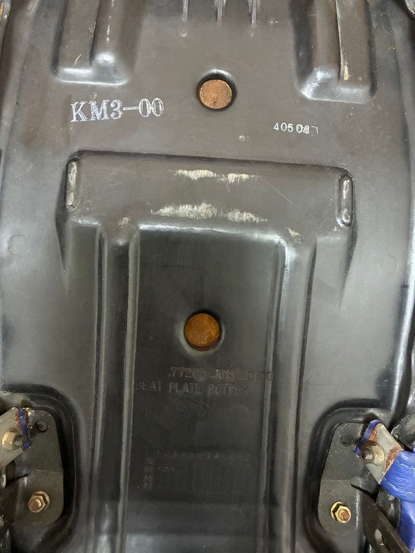 つ。 様　　VT250Z VT250FE 純正シートMC-08
