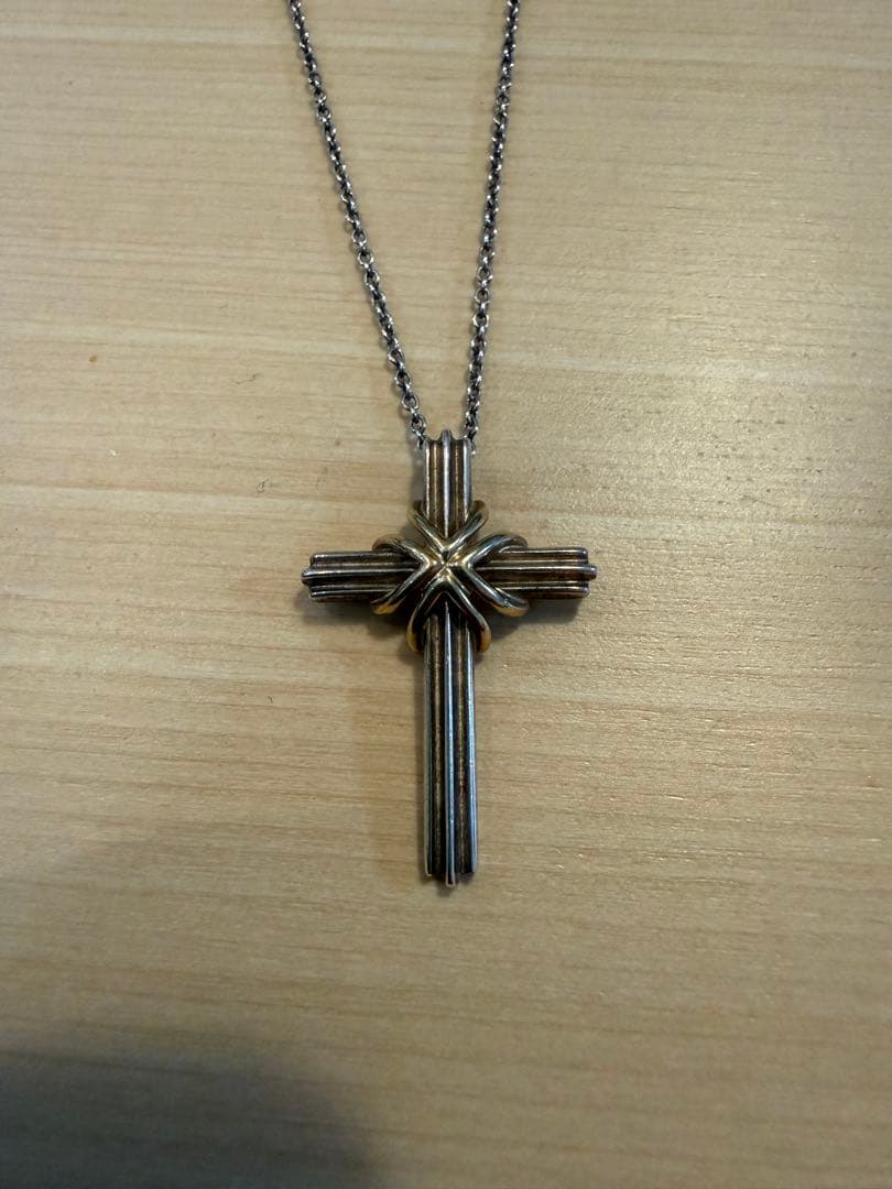 Tiffany クロスペンダント18金 Tiffanyチェーン付き