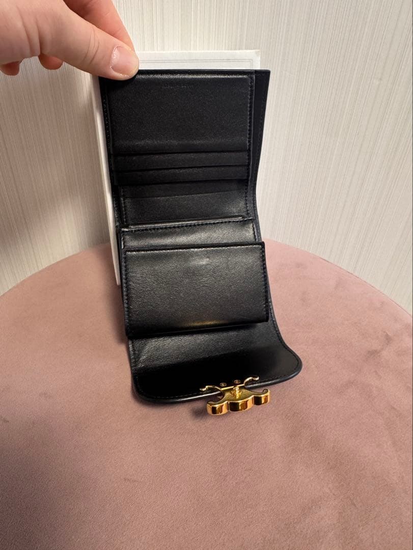 つ*）様 CELINE トリオンフ　パテントカーフスキン　財布