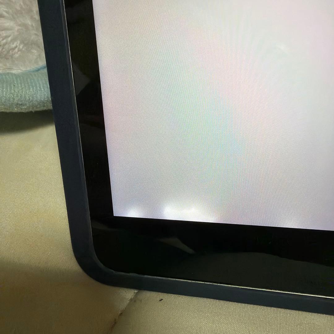 8*0様 Apple iPad 本体 第9世代 キーボードカバー付き