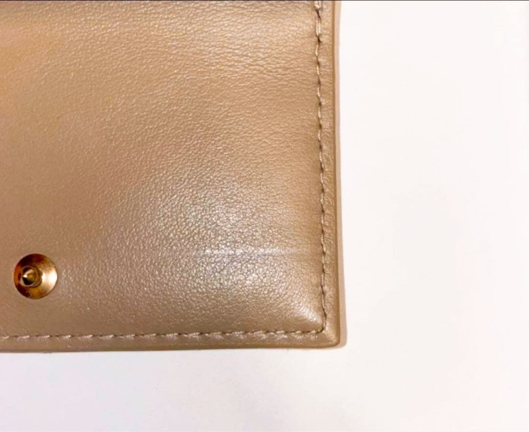 Lady Dior Lotusウォレット エナメルベージュ
