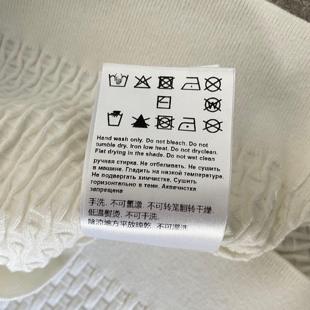極美品★エスカーダ　金ボタン　カーディガン　レディース　アイボリー系　XS