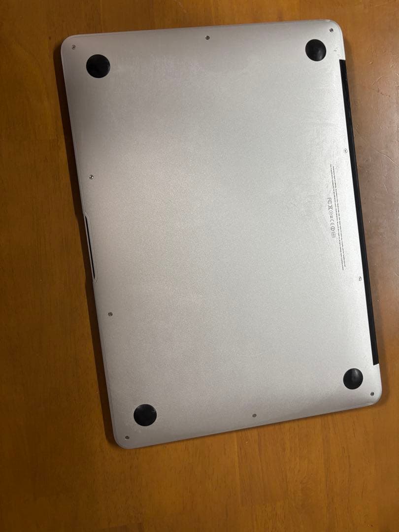 Apple MacBook Air (Mid 2012, 13インチ)