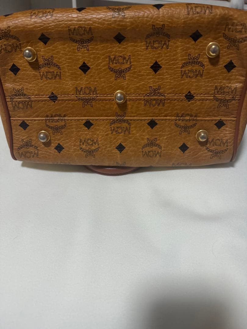 MCM エムシーエム　ミニボストンバッグ　モノグラム　レザー　プレート