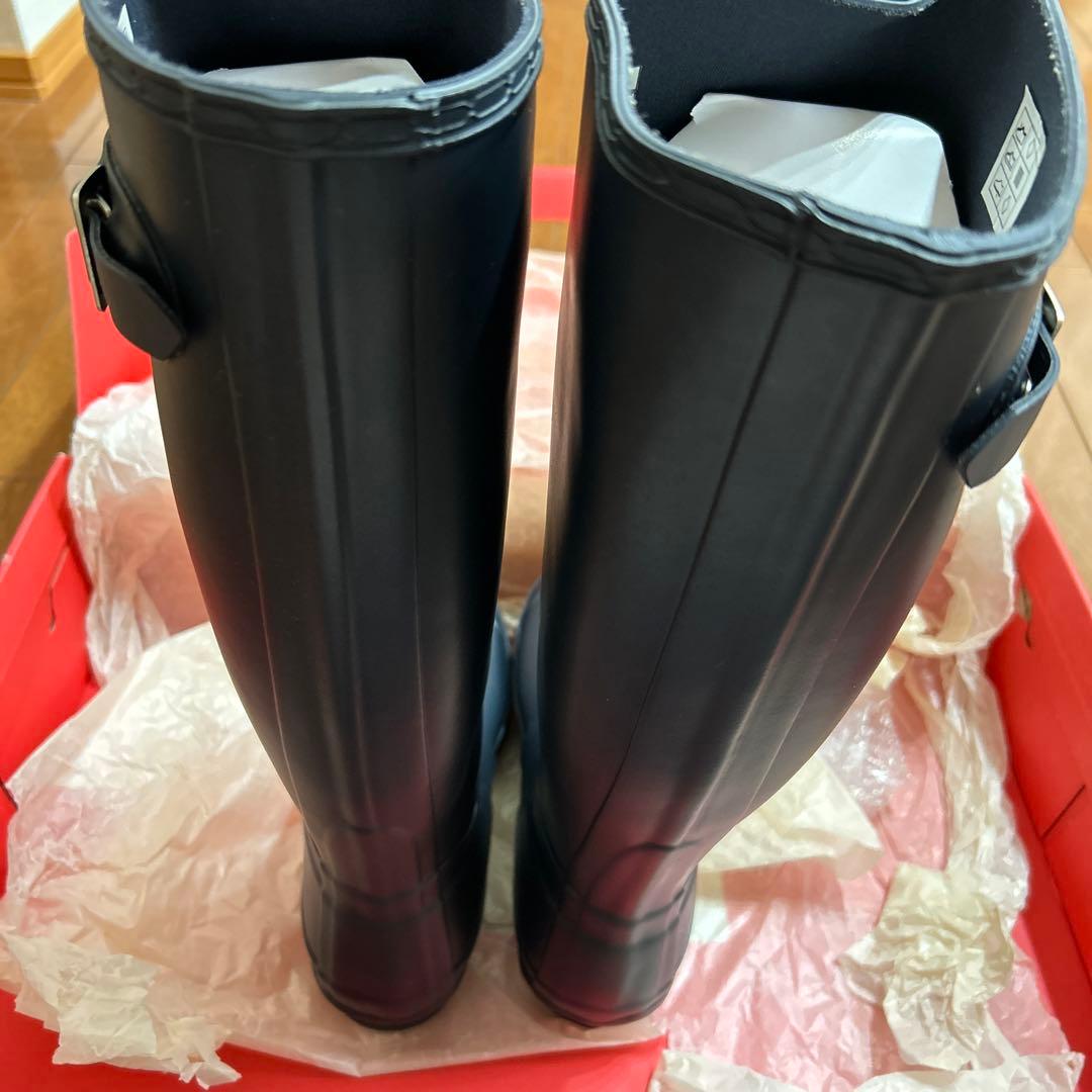 pichan！新品未使用　HUNTER ダークネイビー　長靴 バックル付き