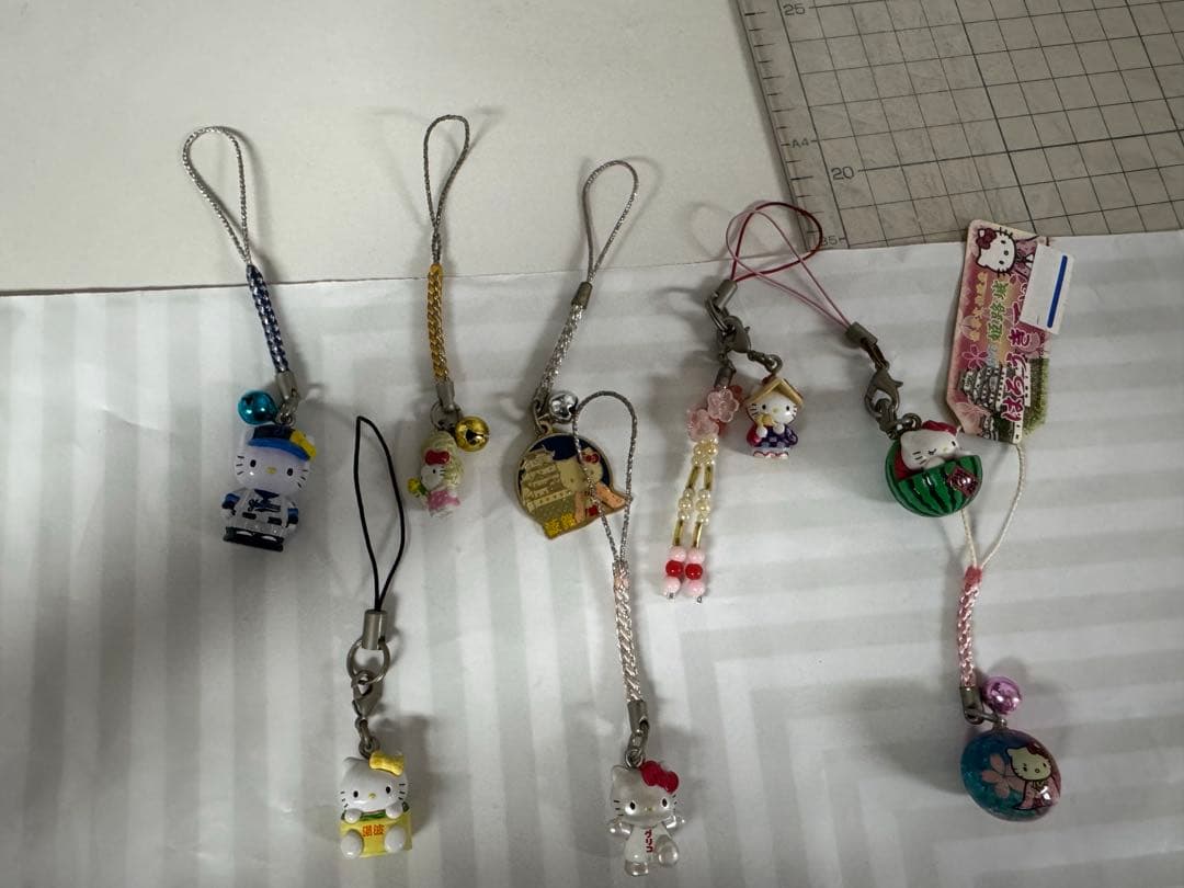 まとめ売り　ご当地ハローキティ アクリルキーホルダーセット49個　サンリオ