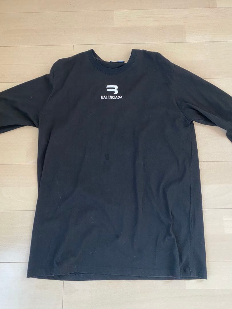 BALENCIAGA ブラック ロングスリーブ Tシャツ