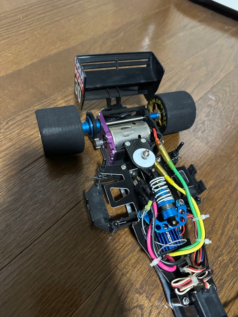 タミヤ　F103 アルミシャーシ　メカ無し　中古　ヴィンテージ
