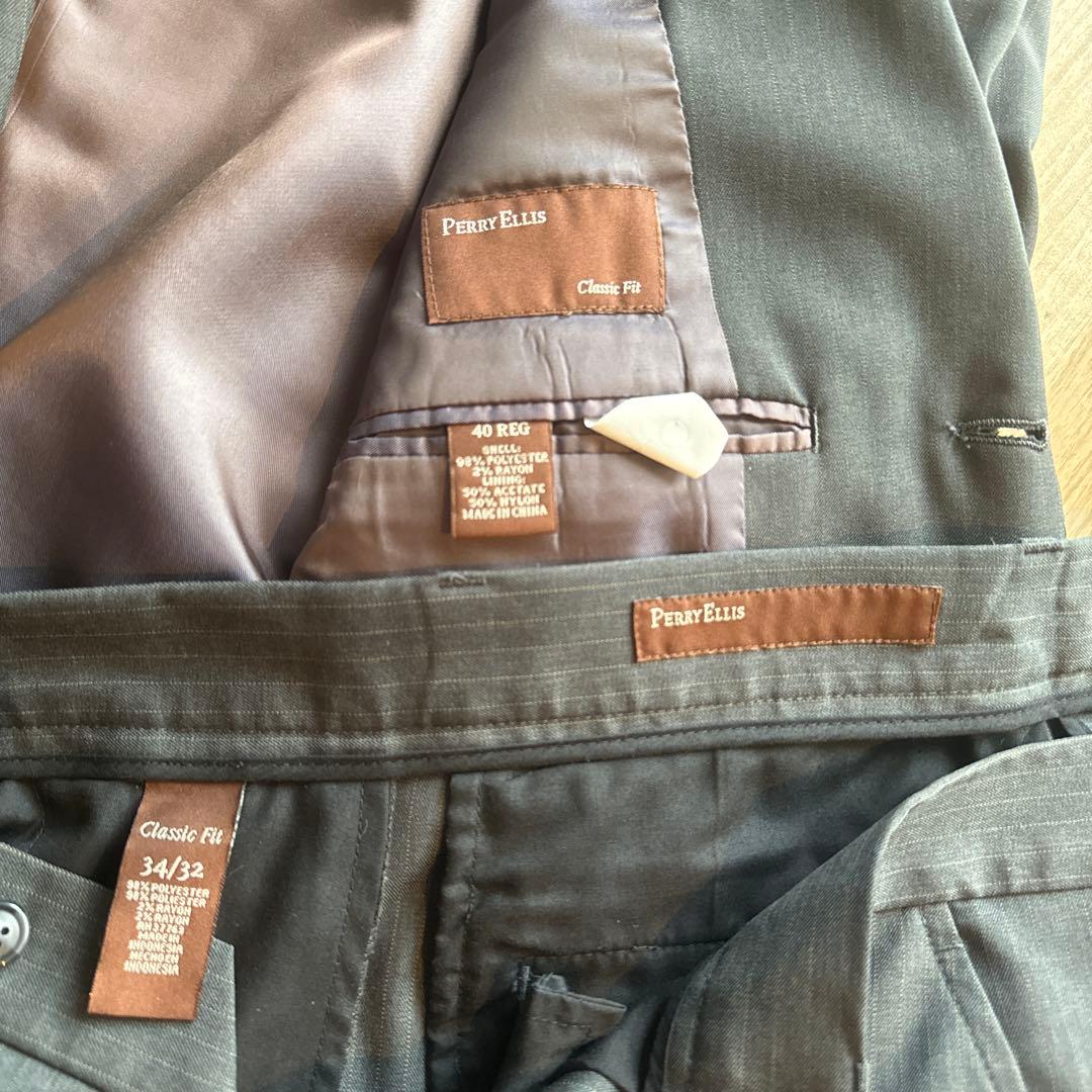 最終値下げ★Perry Ellis（ペリーエリス）のスーツ