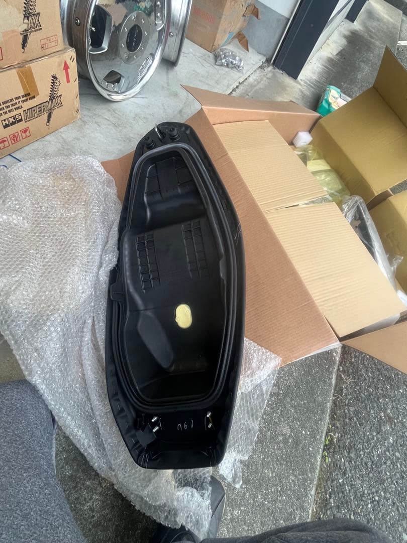 ホンダ PCX JF56純正シート新車外し