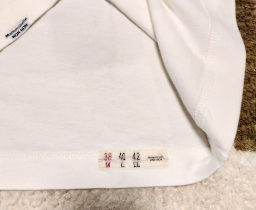 NON NON★ロゴ Tシャツ オフホワイト38★マドモアゼルノンノン/パパス