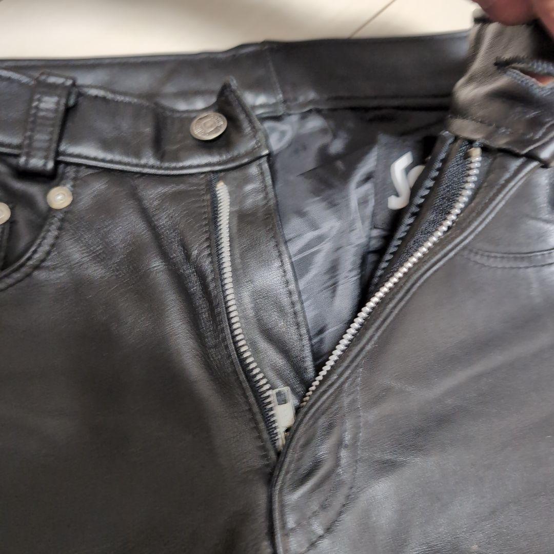 Schott 革パン