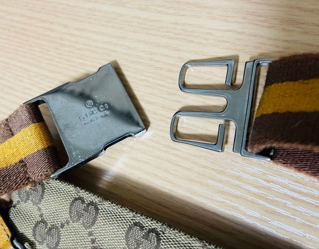 ★GUCCI GG ボディバッグ・ウエストポーチ ★