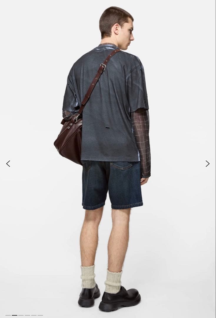 Acne Studios ロゴプリント Tシャツ 半袖
