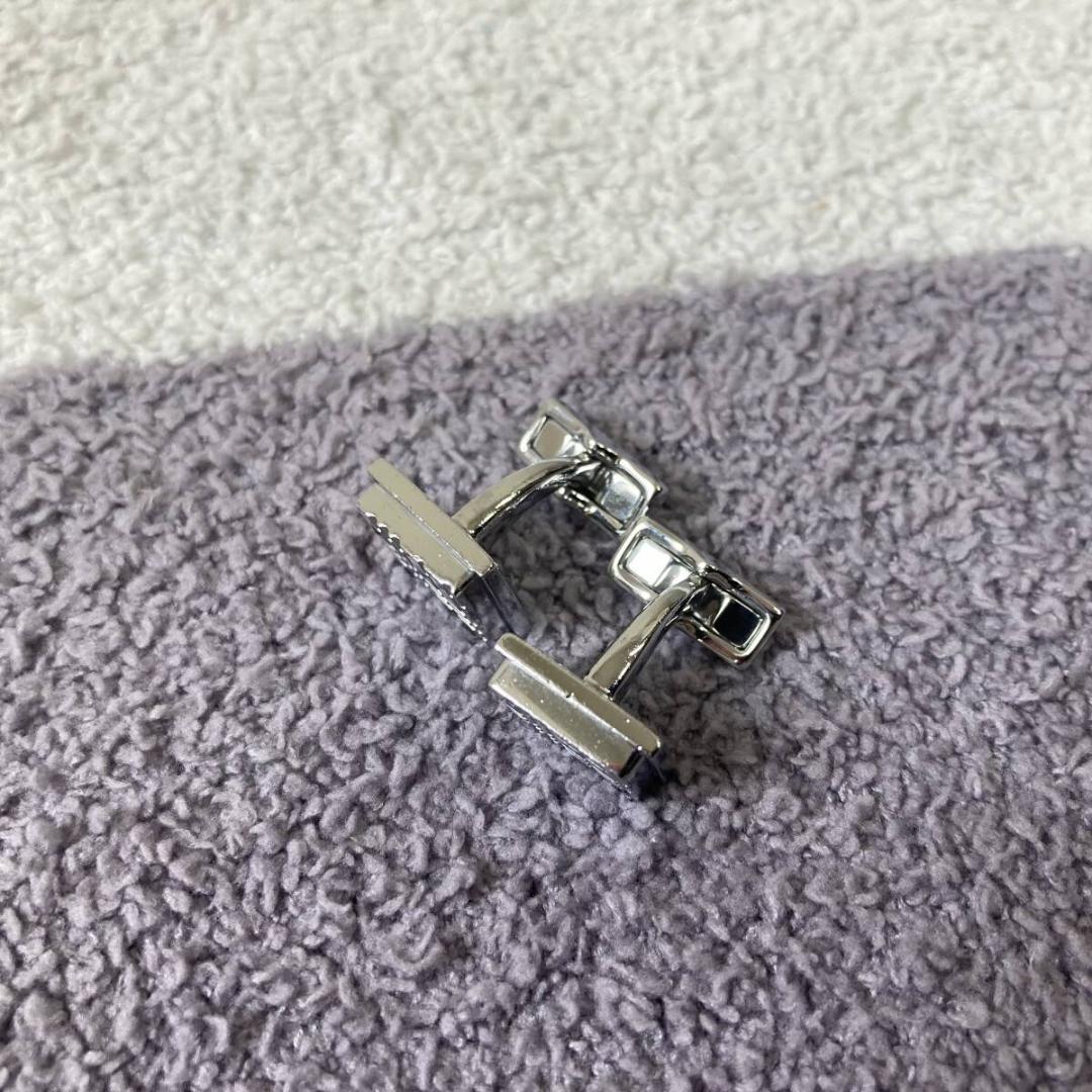 【バーバリー】カフスボタン　Burberry　シルバー バーバリーチェック