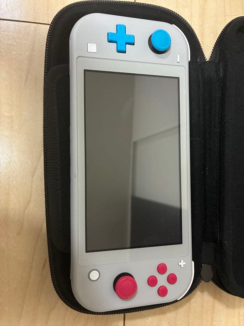 a*i様 Nintendo Switch Lite ザシアンザマゼンタ ケース付
