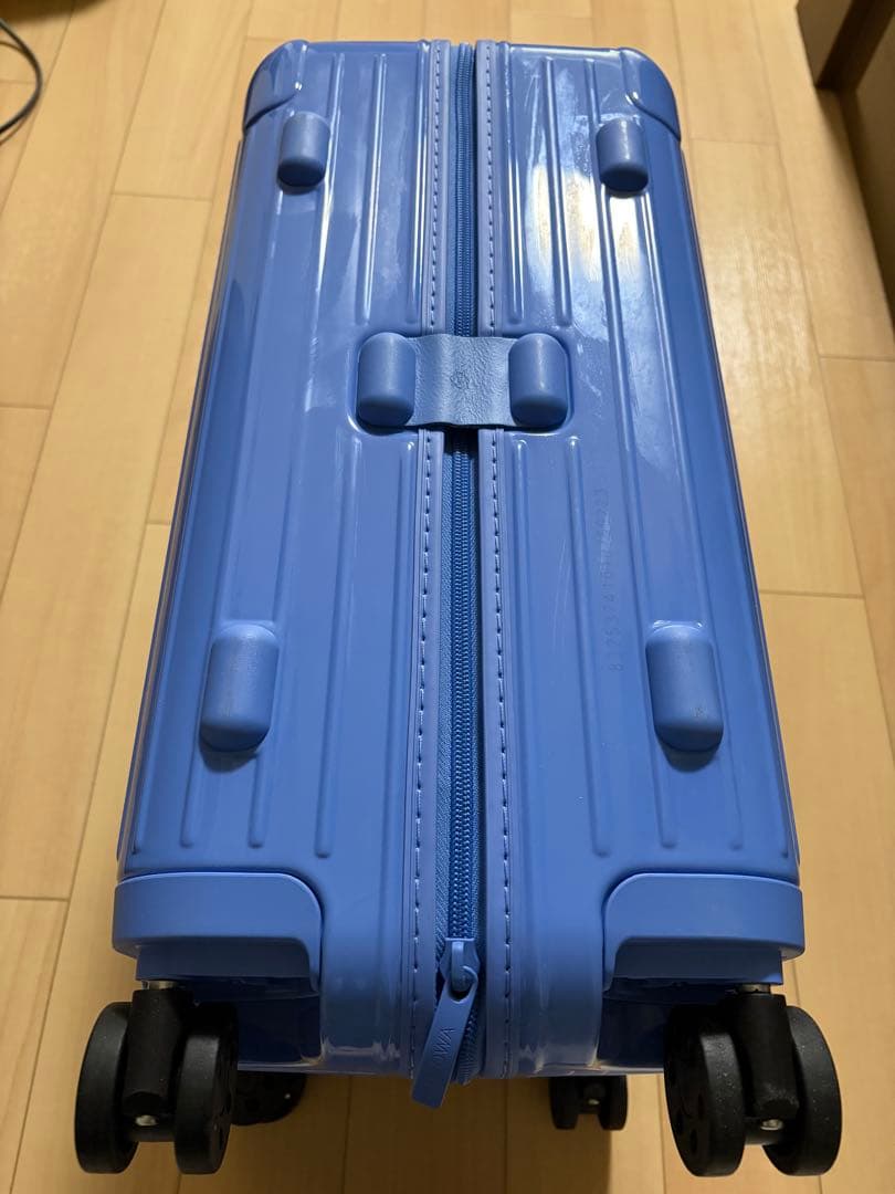 ◆値下げ RIMOWA ESSENTIAL キャビン シーブルー リモワ 36L