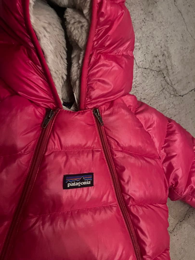Patagonia フード付きダウンオールインワン 12M ピンク