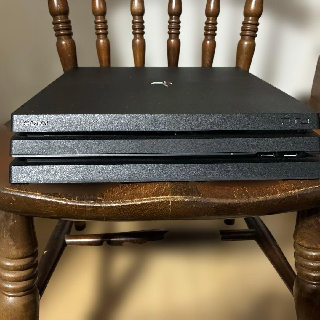PlayStation 4 pro 本体 CUH-7100B 1TB
