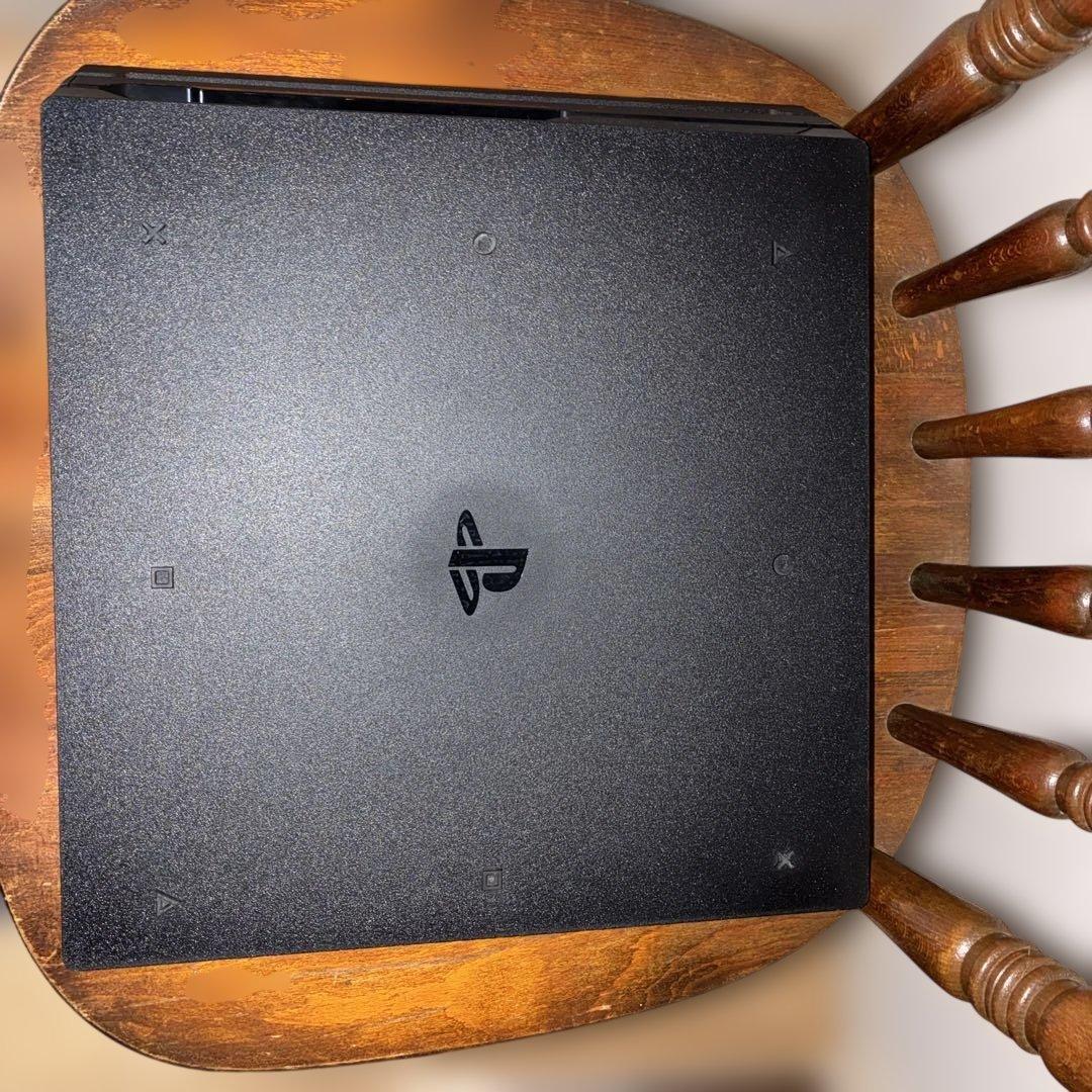 PlayStation 4 pro 本体 CUH-7100B 1TB
