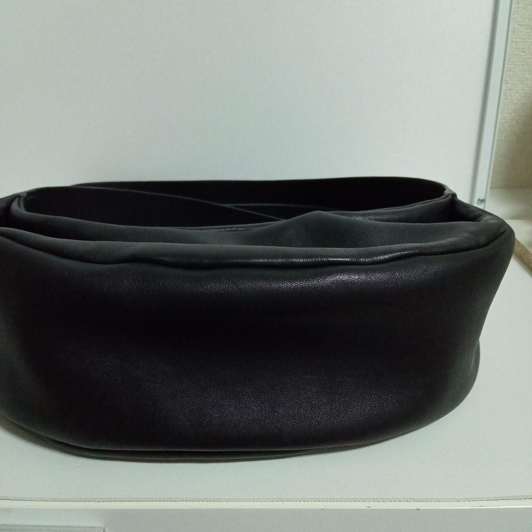 cos レザープリーツベルトバッグ
