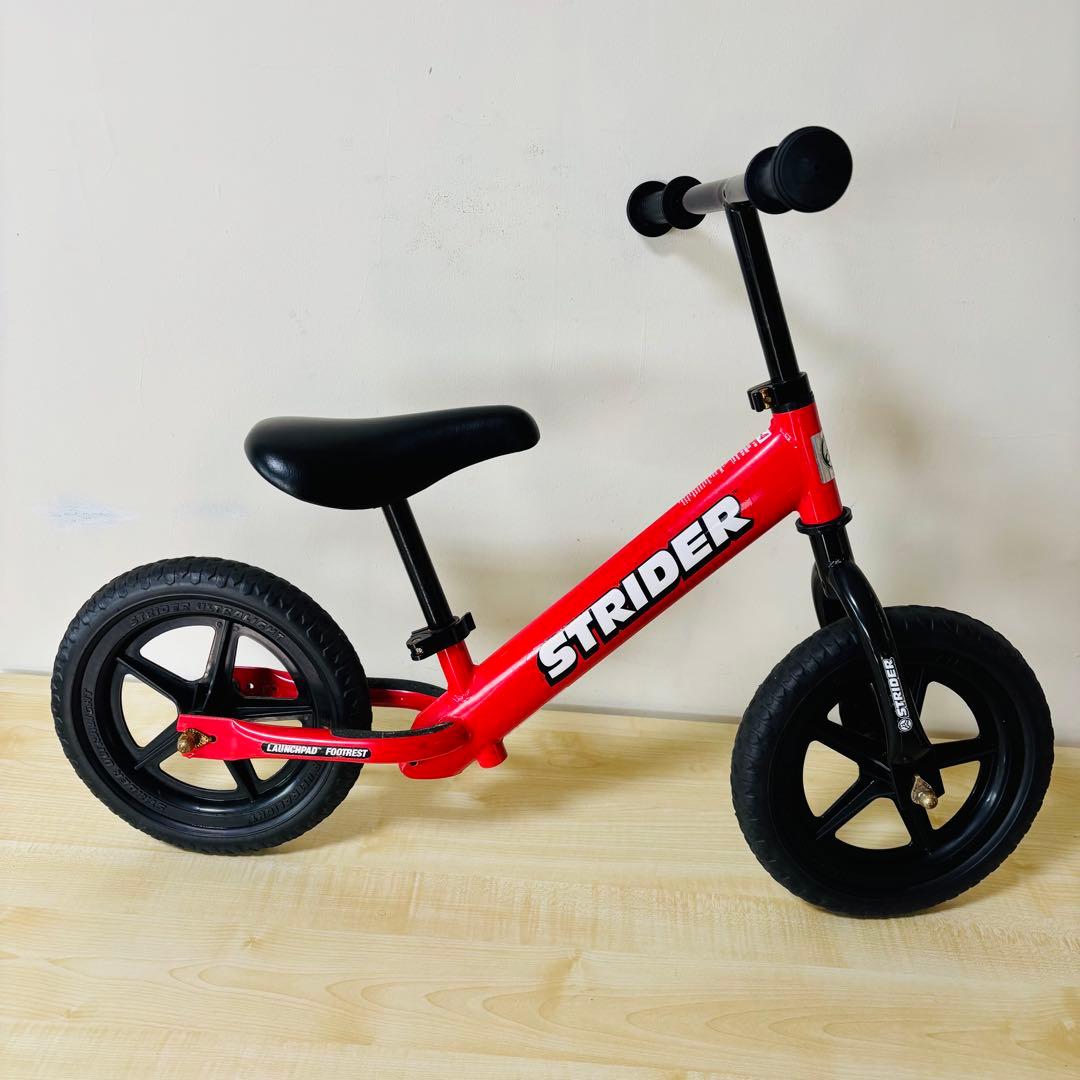 【希少品】STRIDER ストライダー ST-4レッド送料込み　スタンド付き