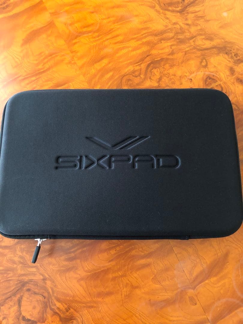 ［美品］SIXPADパワースーツコアベルト 専用コントローラー付き Sサイズ