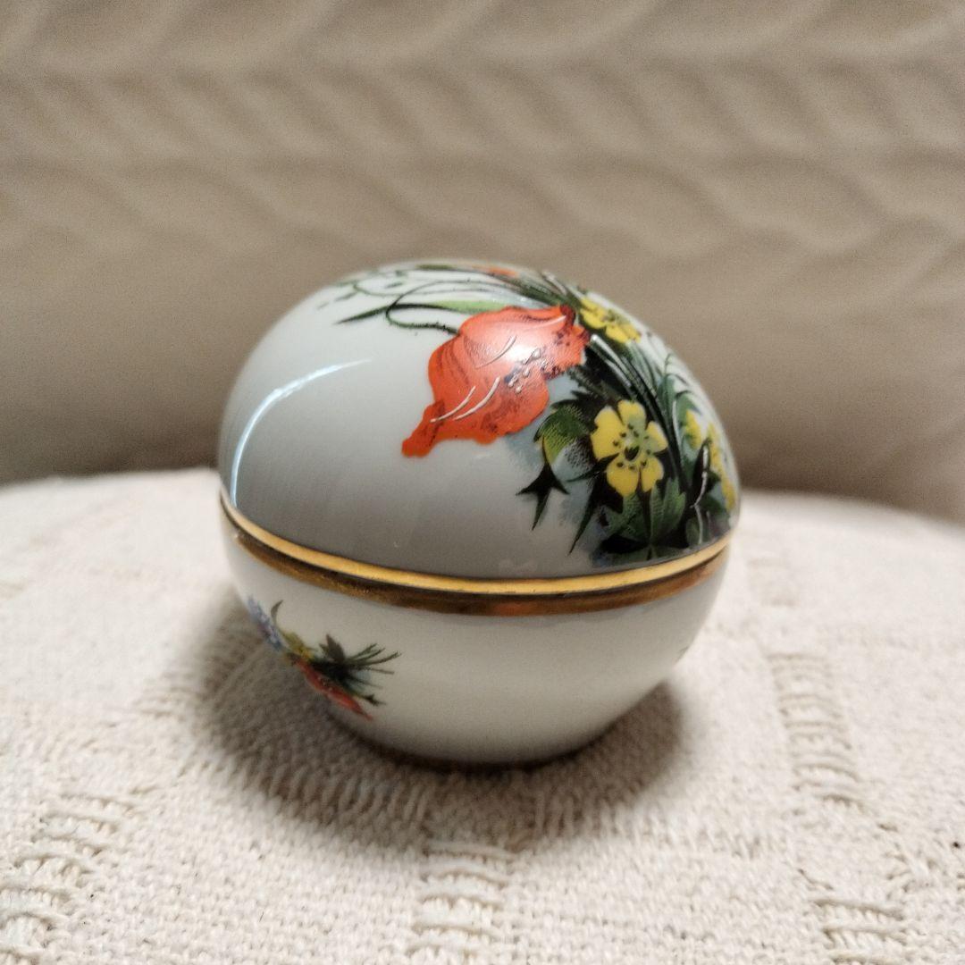 フランス　リモージュ　たまご形のトリンケットボックス 野の花