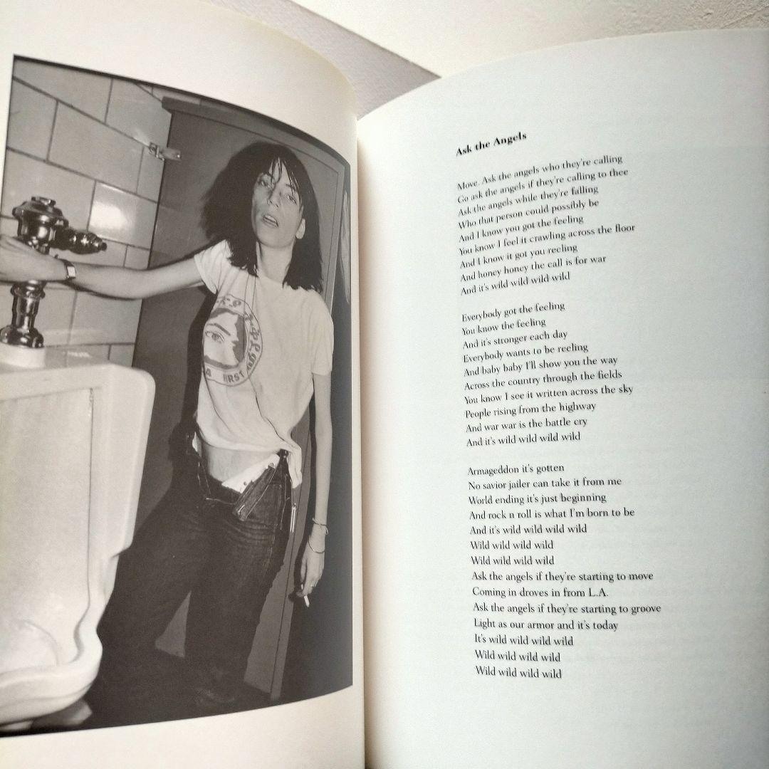 サイン本 洋書 / Patti Smith Complete