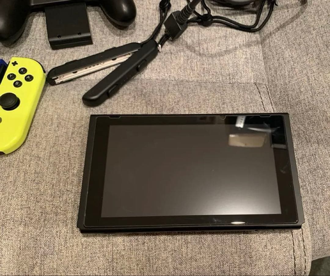 Switch本体　ネオン