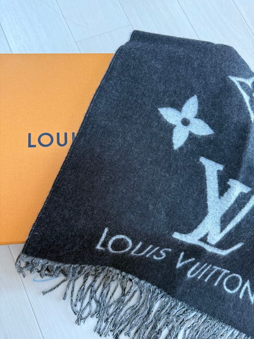 LOUIS VUITTON カシミヤマフラー グレー