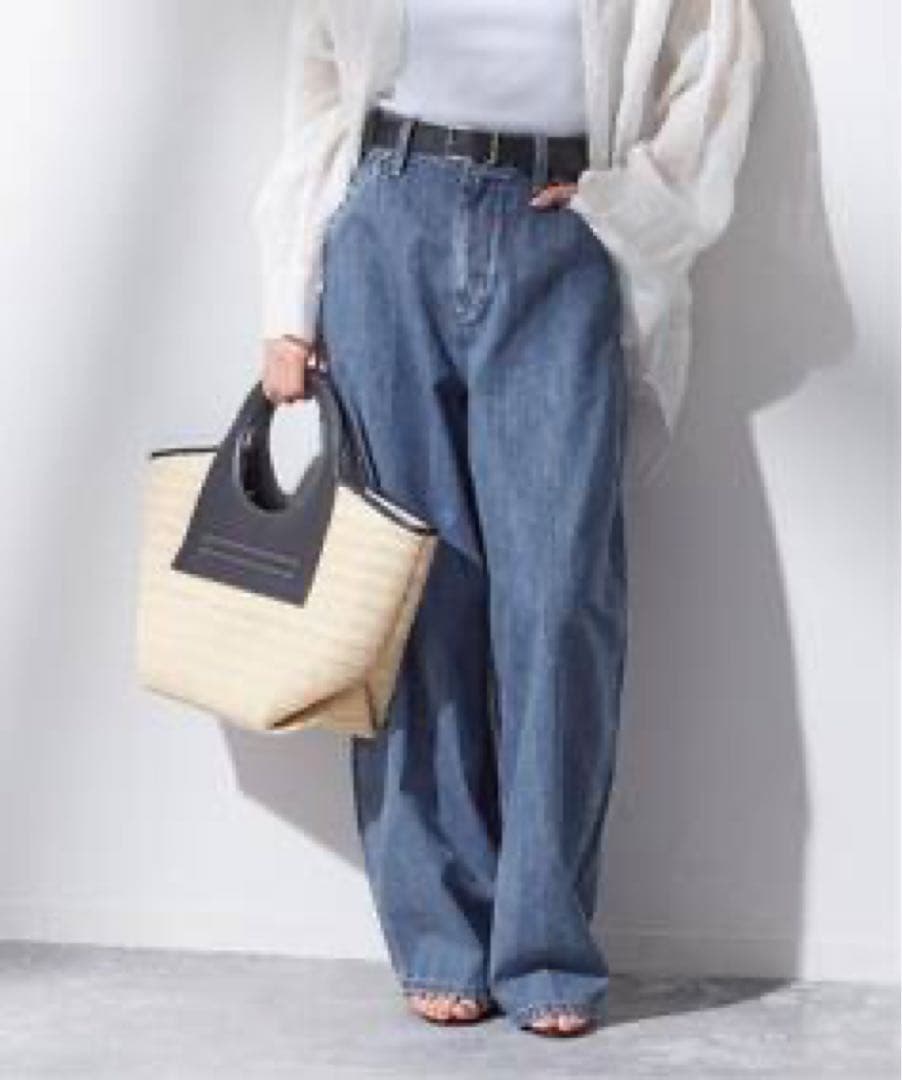 AYA KANEKO×Lee×L’ESSAGE SUPERSIZED WORK