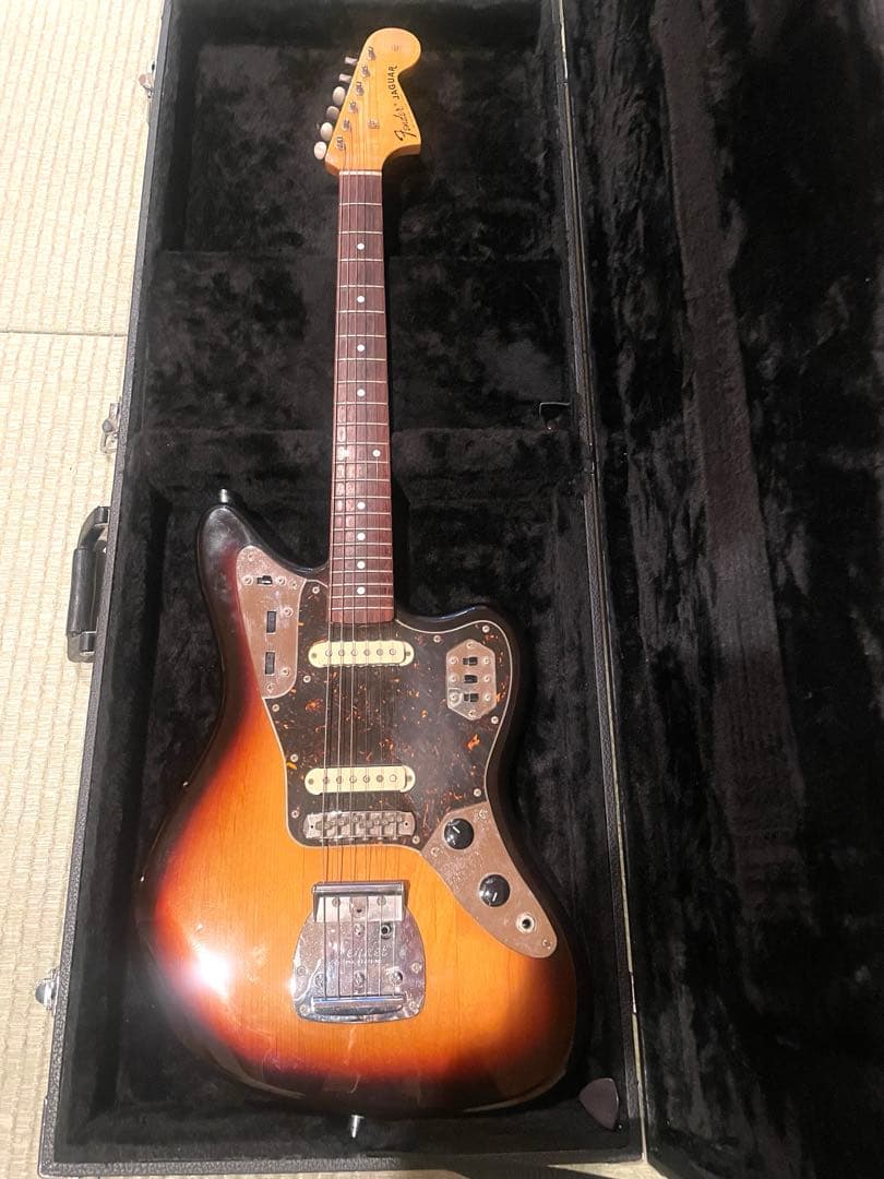 ギター Fender Jaguar