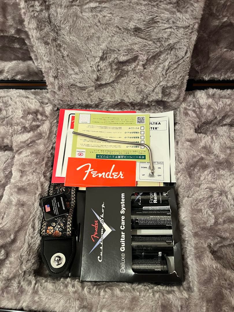 ギター Fender /USA American Ultra Stratocaster