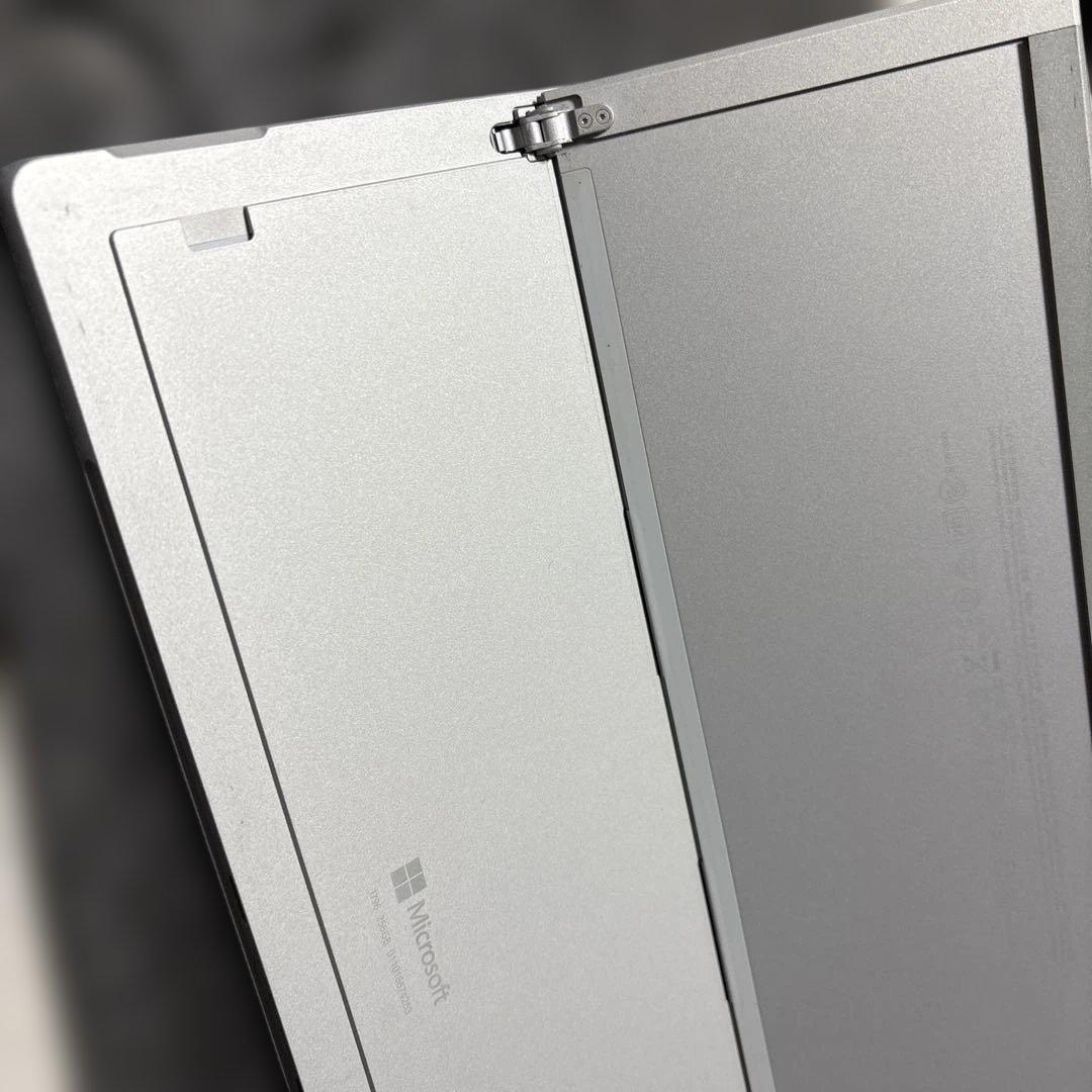 Windowsタブレット本体 SurfacePro5 /i5-7300U / 8GB / SSD256GB
