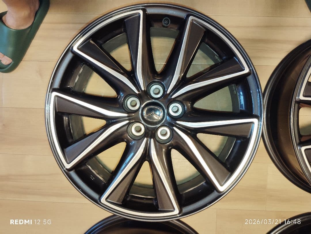 ＣＸ5KF純正アルミホイール 19 in 4本セット