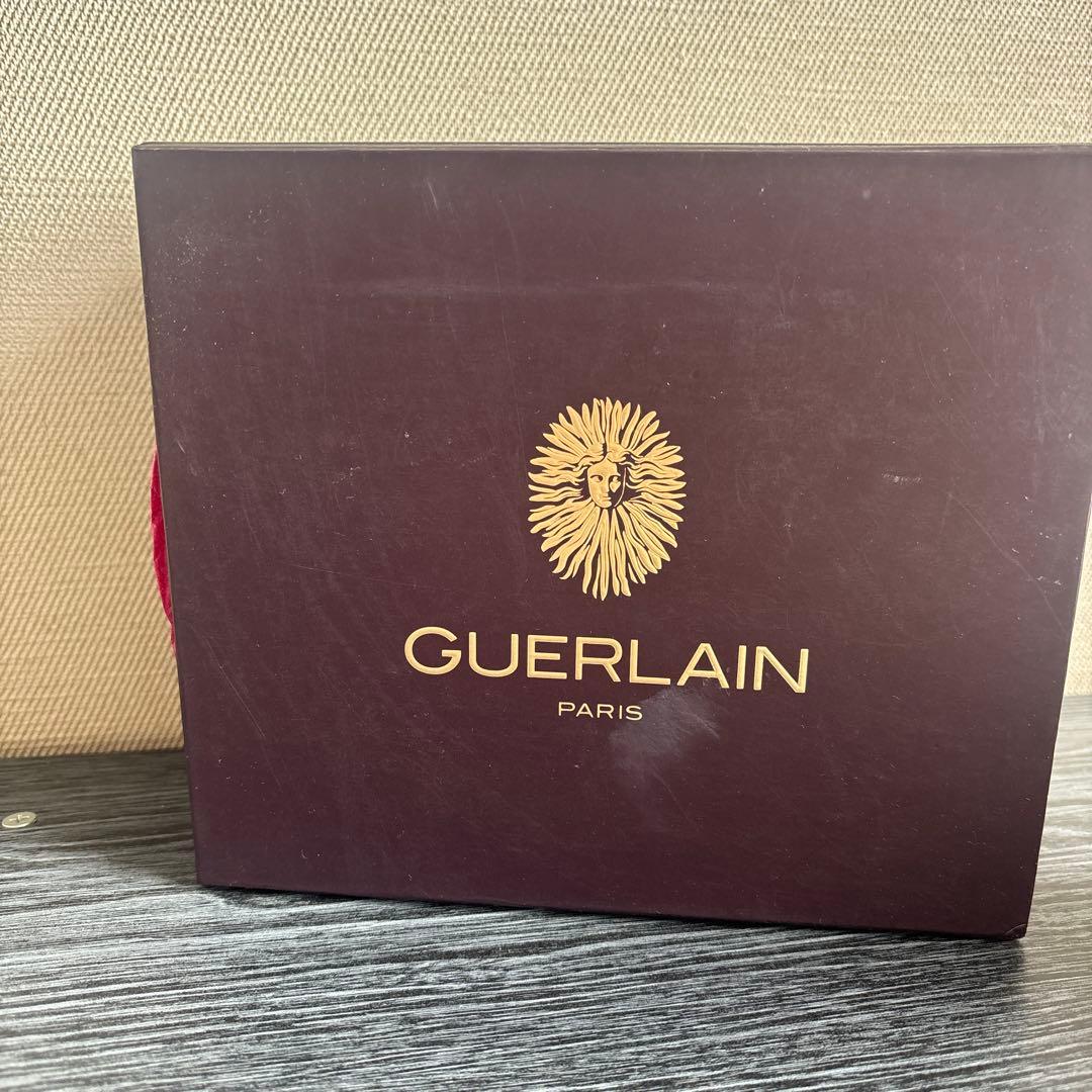 新品未使用GUERLAIN ゲラン　メテオリットビーユN°2 クリアーとブラシ