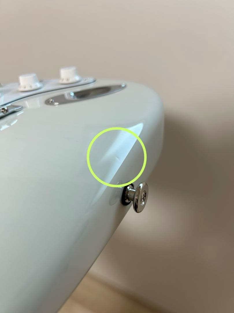 momose MC2-STD/M ストラトキャスター　白　ラッカー仕上げ　ギター