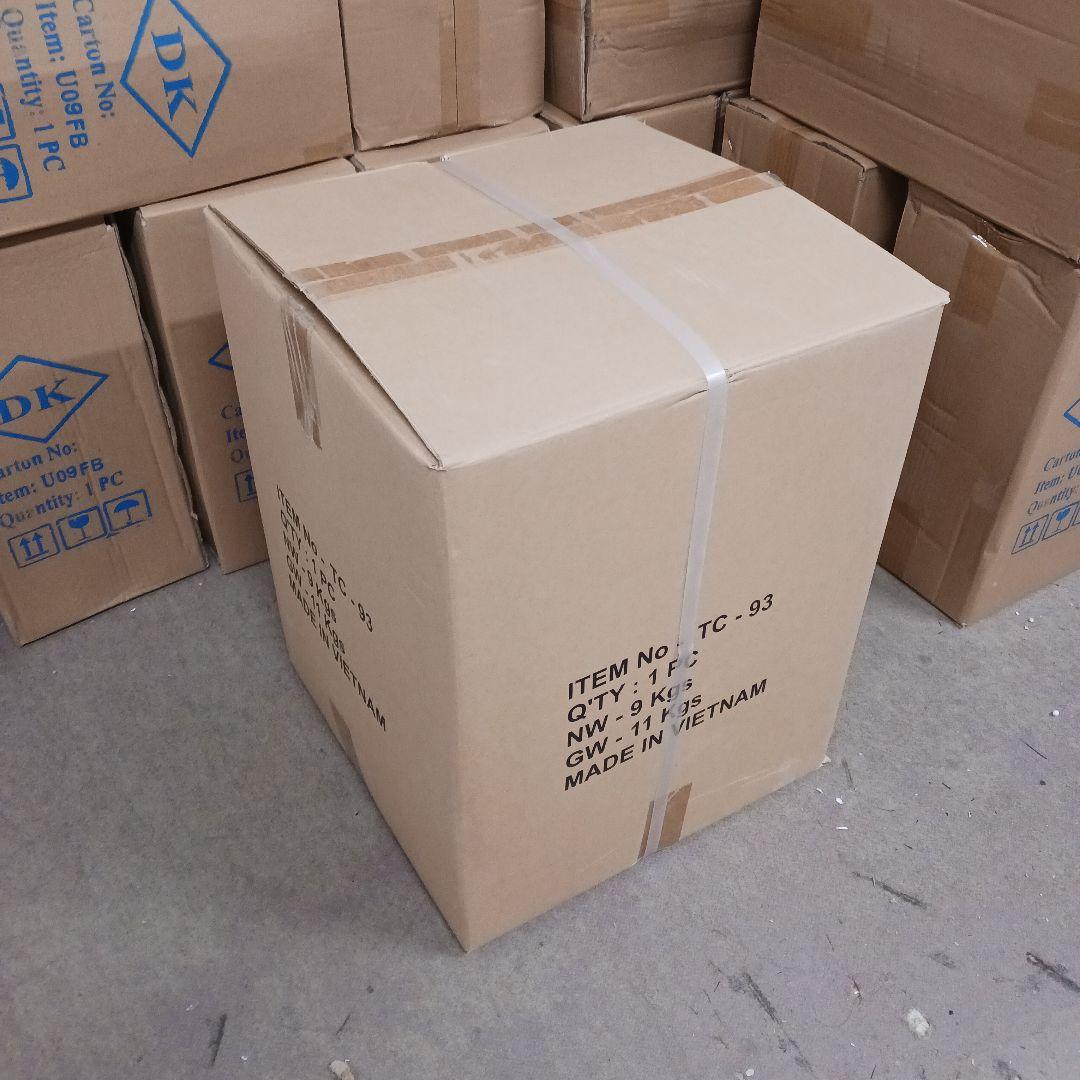 新品　陶器　傘立て　鯉　ブラック　アンティーク　オブジェ　縁起物　手造りU-93