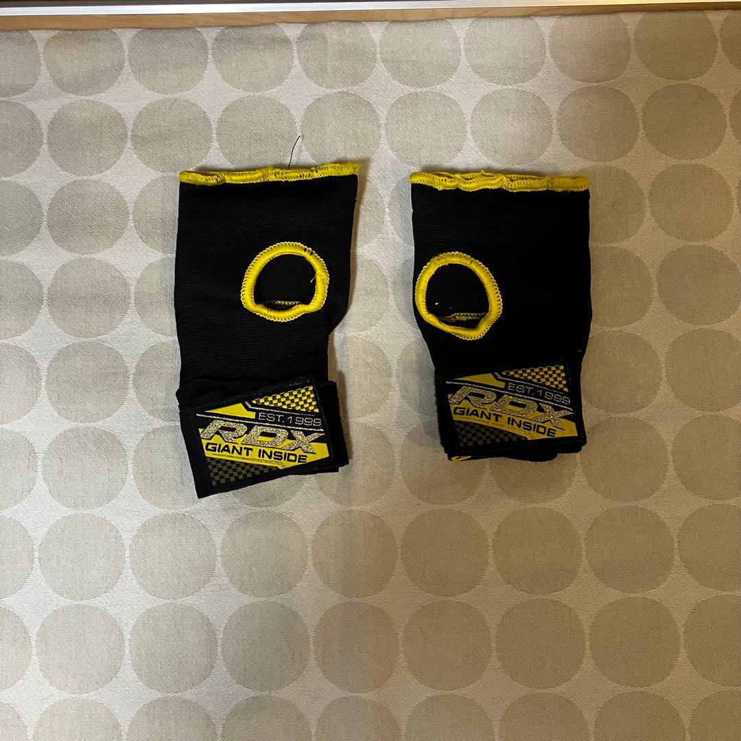 TWINS SPECIAL ボクシンググローブ 14oz ホワイト　おまけ付き