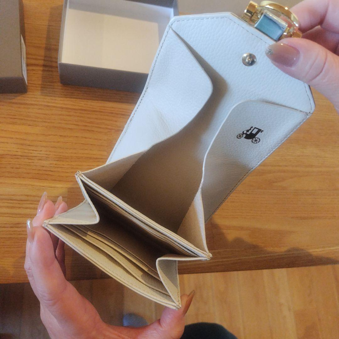 苺*ェ様 ATAO クロコダイル風 二つ折り財布