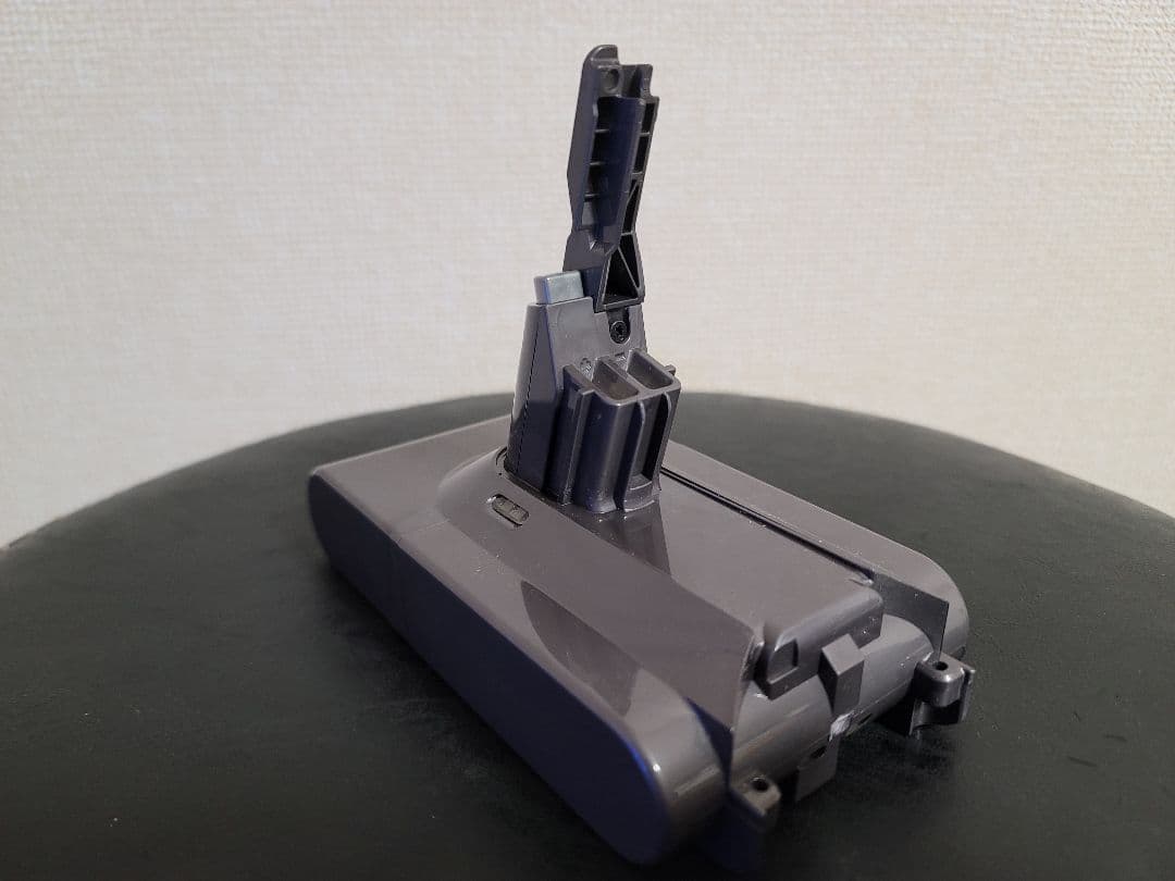 【純正新品】Dyson バッテリー　v8シリーズ用