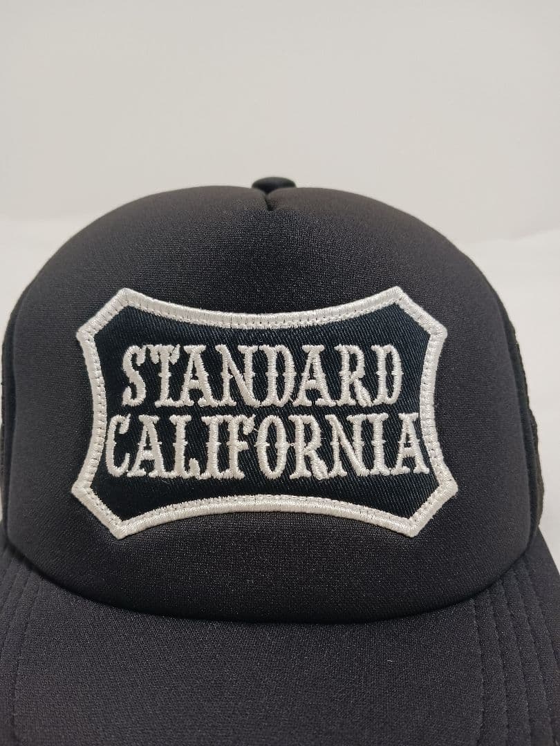 スタンダードカリフォルニア ベーシックロゴ メッシュキャップ ブラック