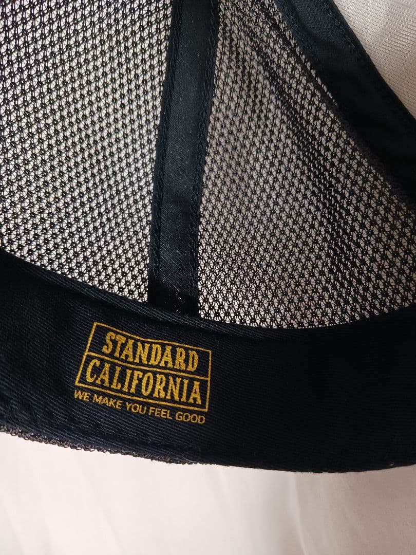 スタンダードカリフォルニア ベーシックロゴ メッシュキャップ ブラック