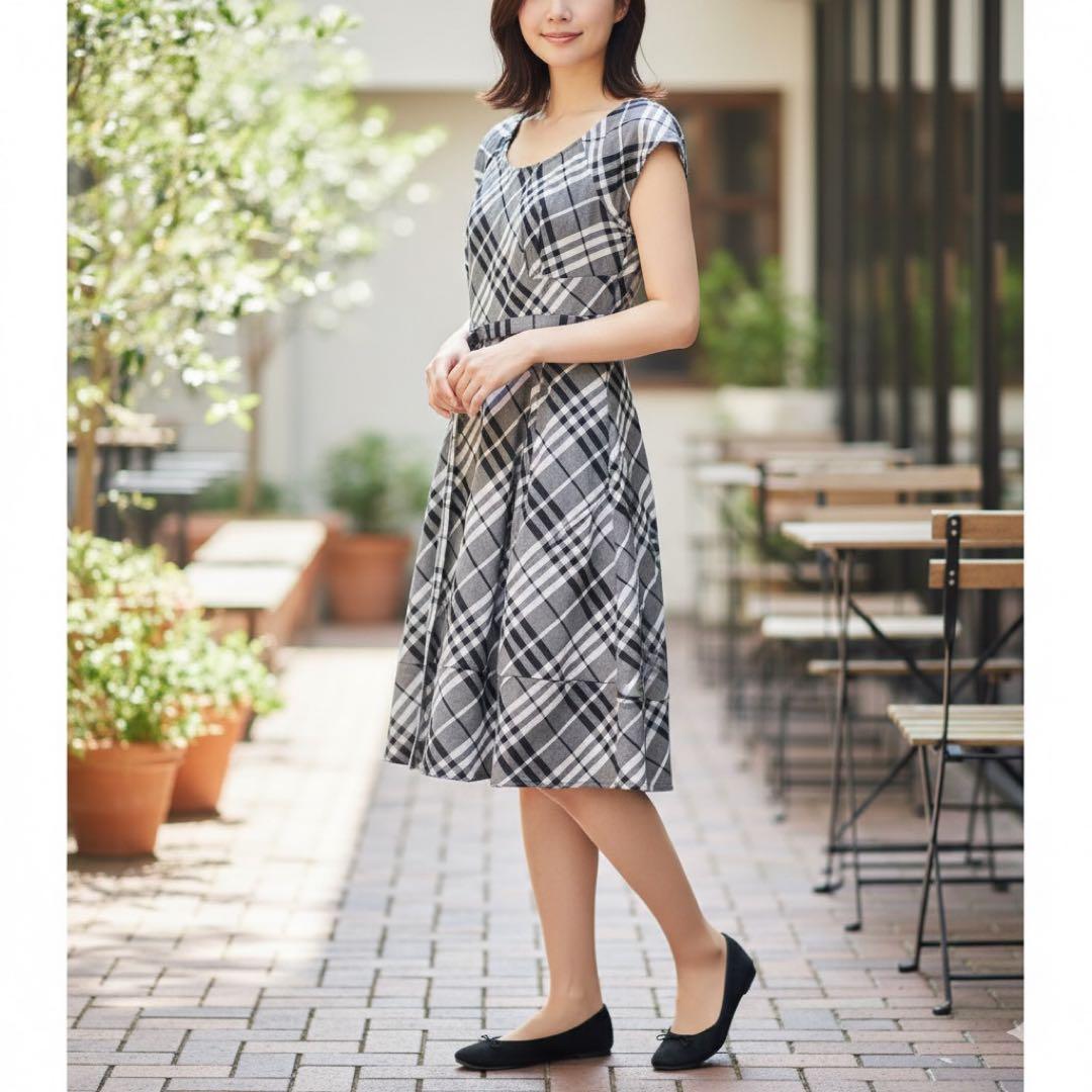BURBERY　ノバチェック　ベルト付き　フレンチスリーブ　ひざ丈ワンピース